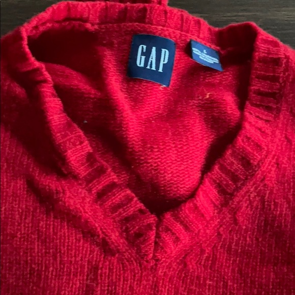 GAP Vintage 100% Lambswool Vneck Large Red Sweater - Picture 13 of 14